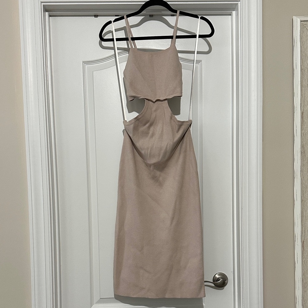Elegant Backless Tan Dress
